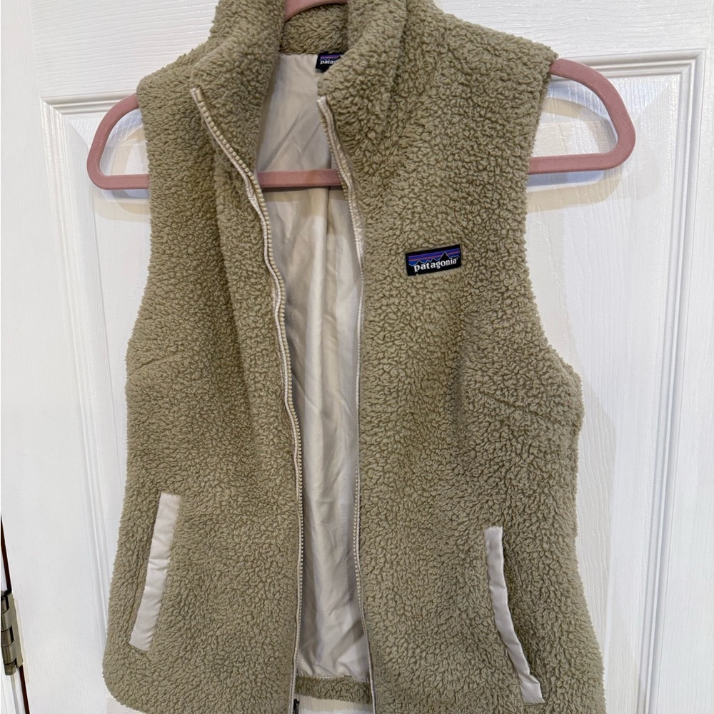 Patagonia Women's Los Gatos Fleece Vest, SZ Small. - Picture 9 of 11